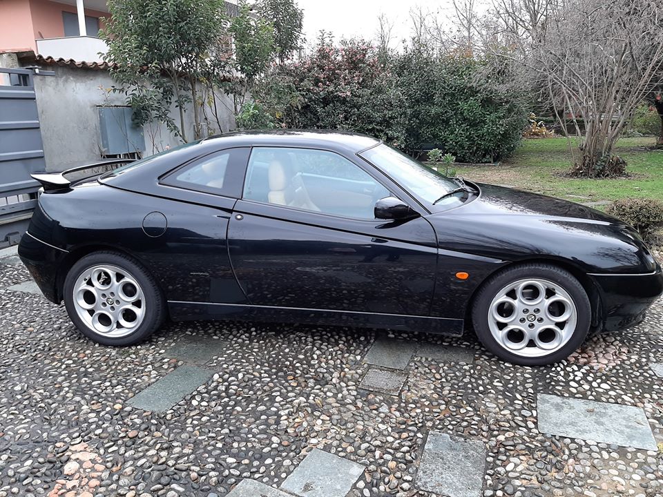 Alfa Romeo Gtv Con Motore 2 0 V6 Turbo Busso Del 1998